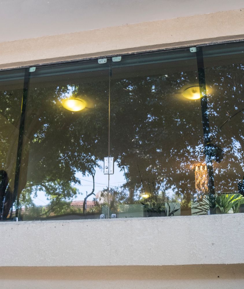 janela de vidro em Vitória